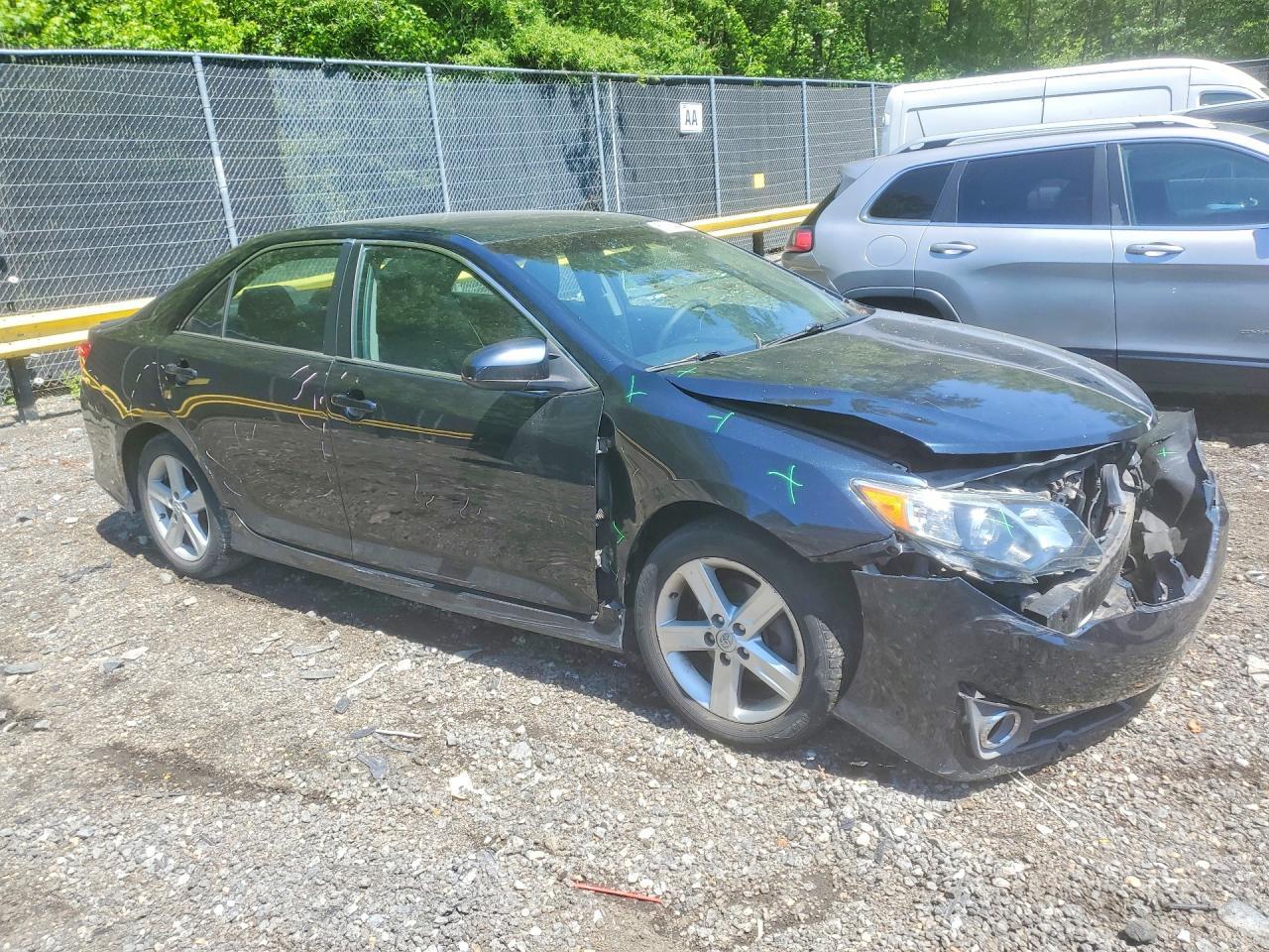 2013 Toyota Camry Se - Фото 4