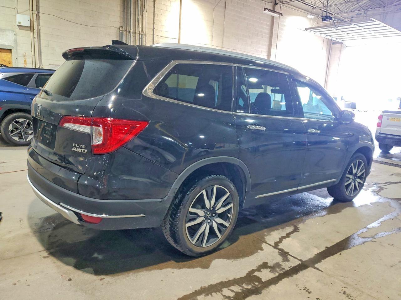 2022 Honda Pilot Elite - Фото 3
