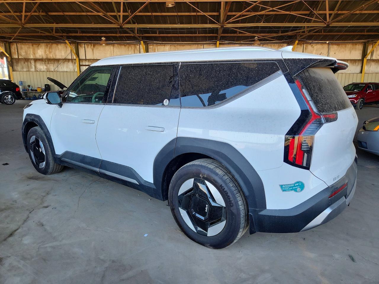 2025 Kia Ev9 Wind - Image 2
