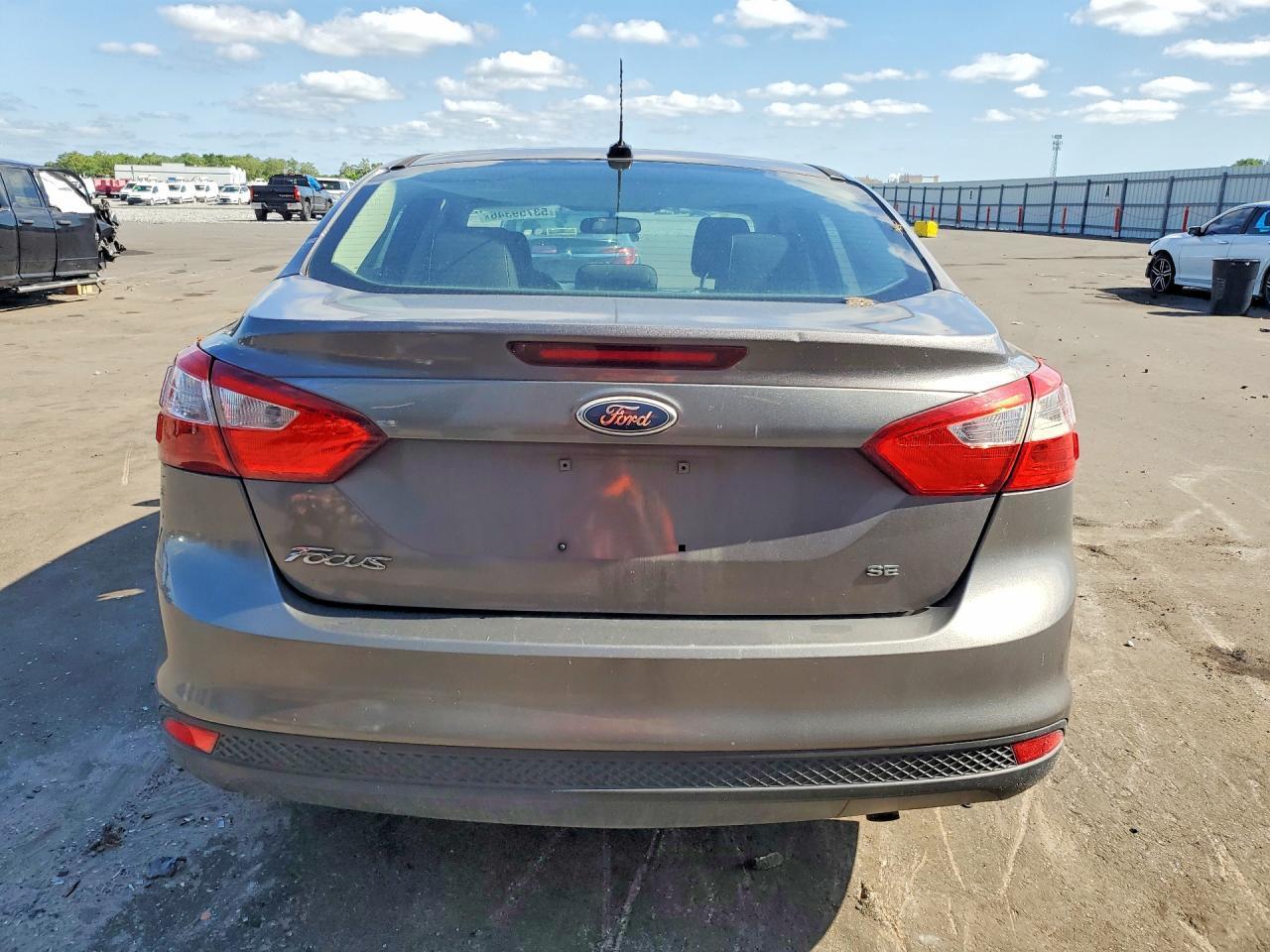 2012 Ford Focus Se - Image 6