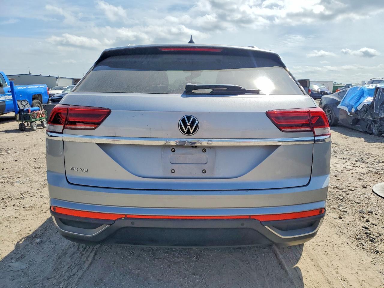2022 Volkswagen Atlas Cross Sport Se - Image 6