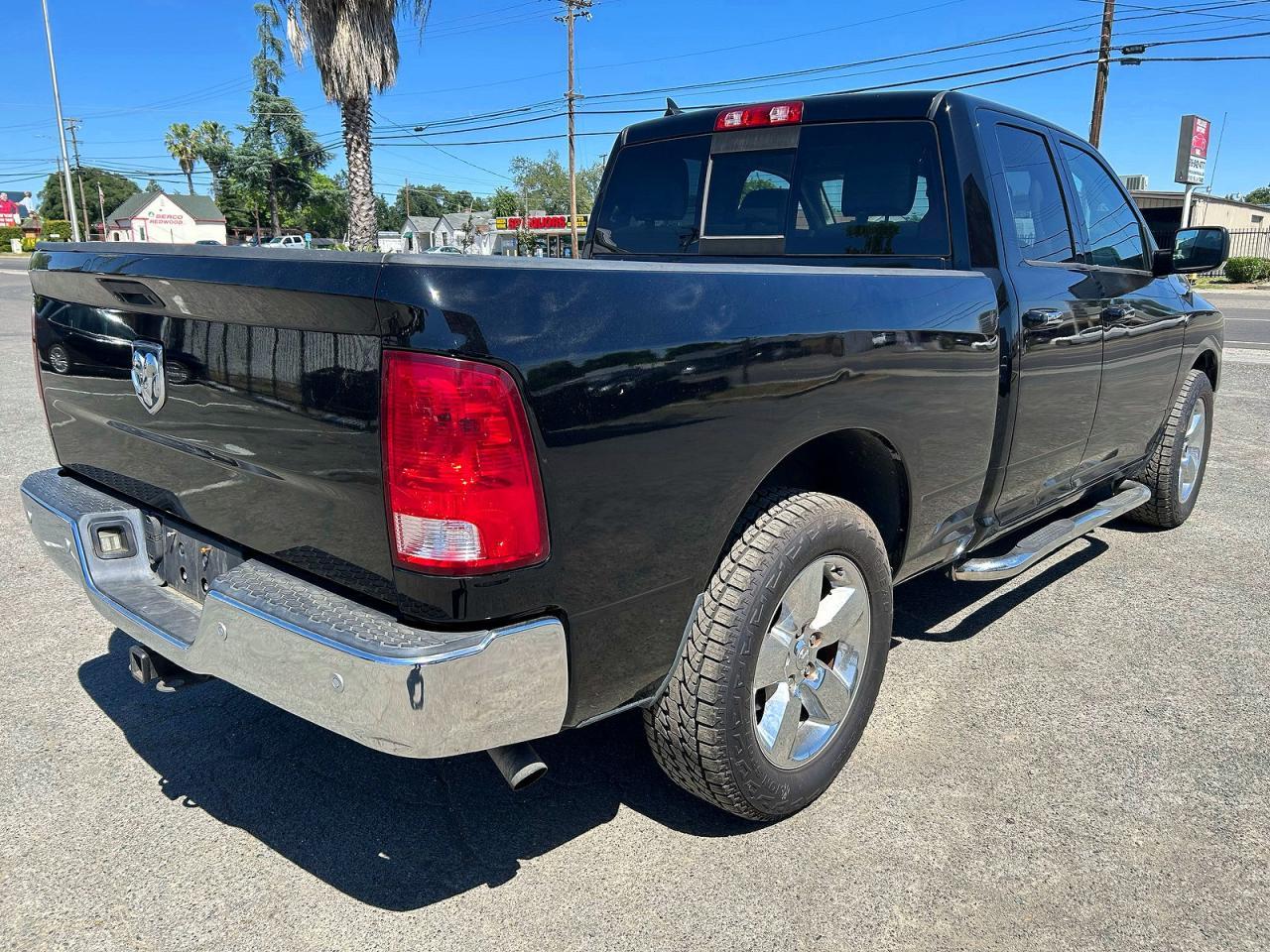 2015 Ram 1500 Slt - Image 4