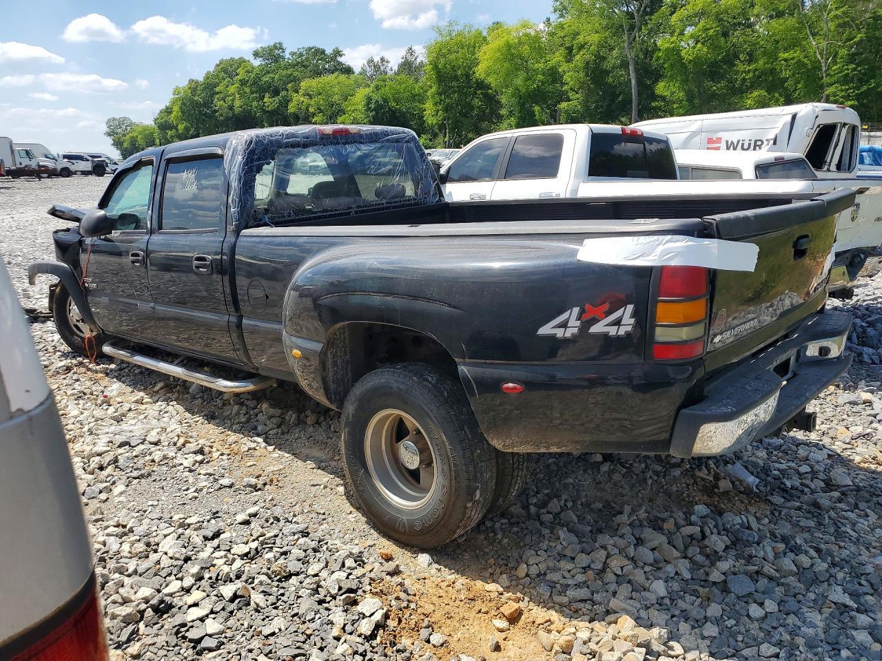 2004 Chevrolet Silverado K3500 - Фото 2