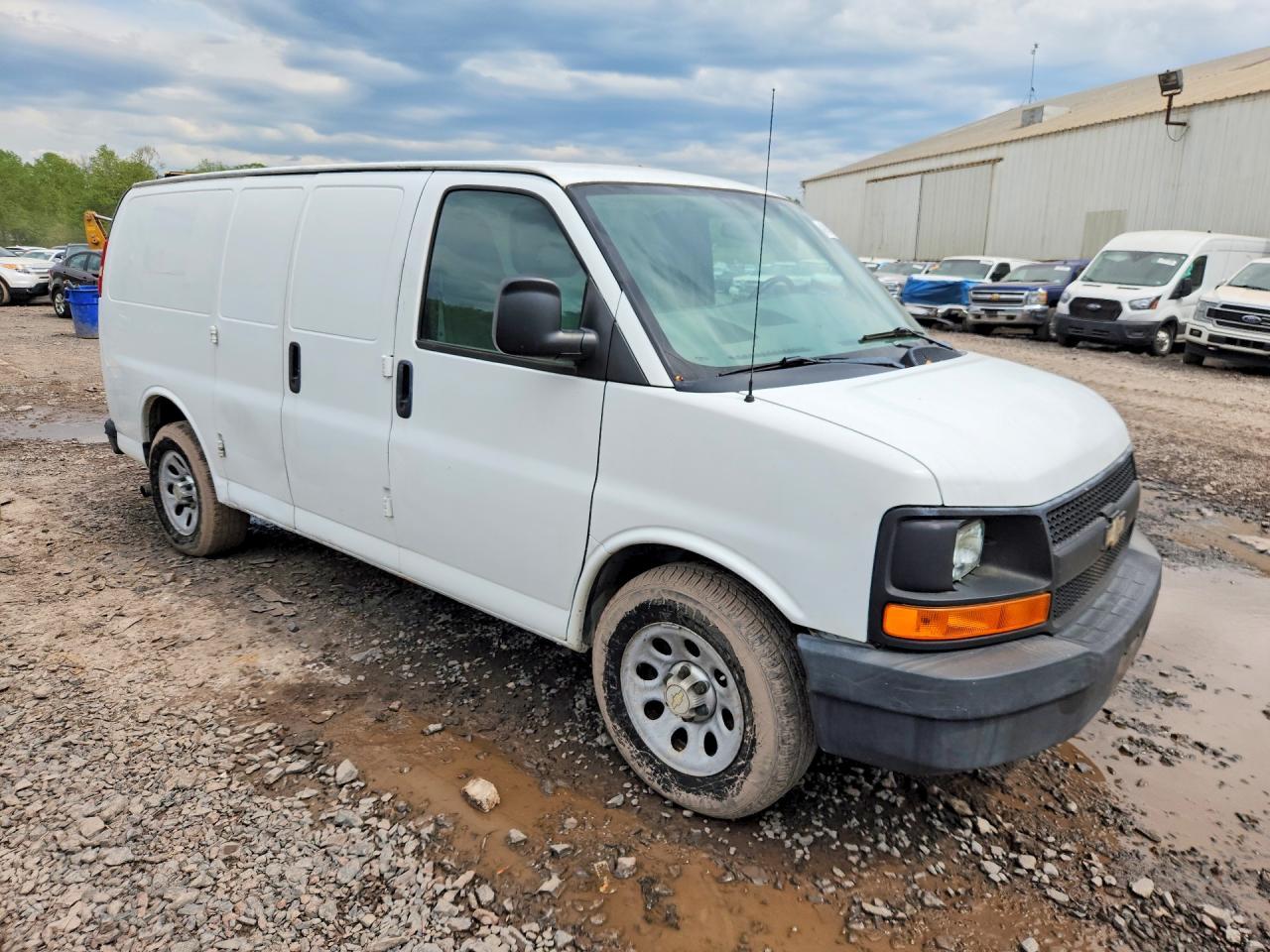 2012 Chevrolet Express G1500 - Image 4