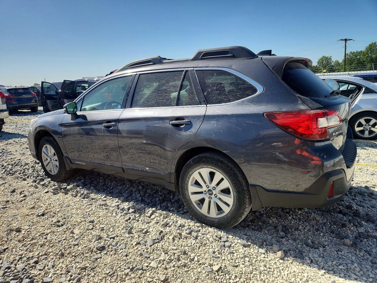 2019 Subaru Outback 2.5I Premium - Фото 2