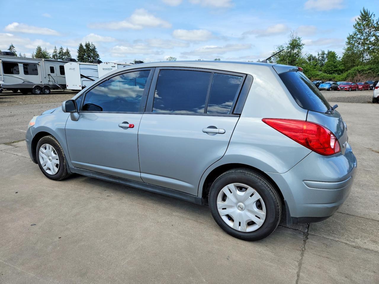 2009 Nissan Versa 1.8 S - Фото 2