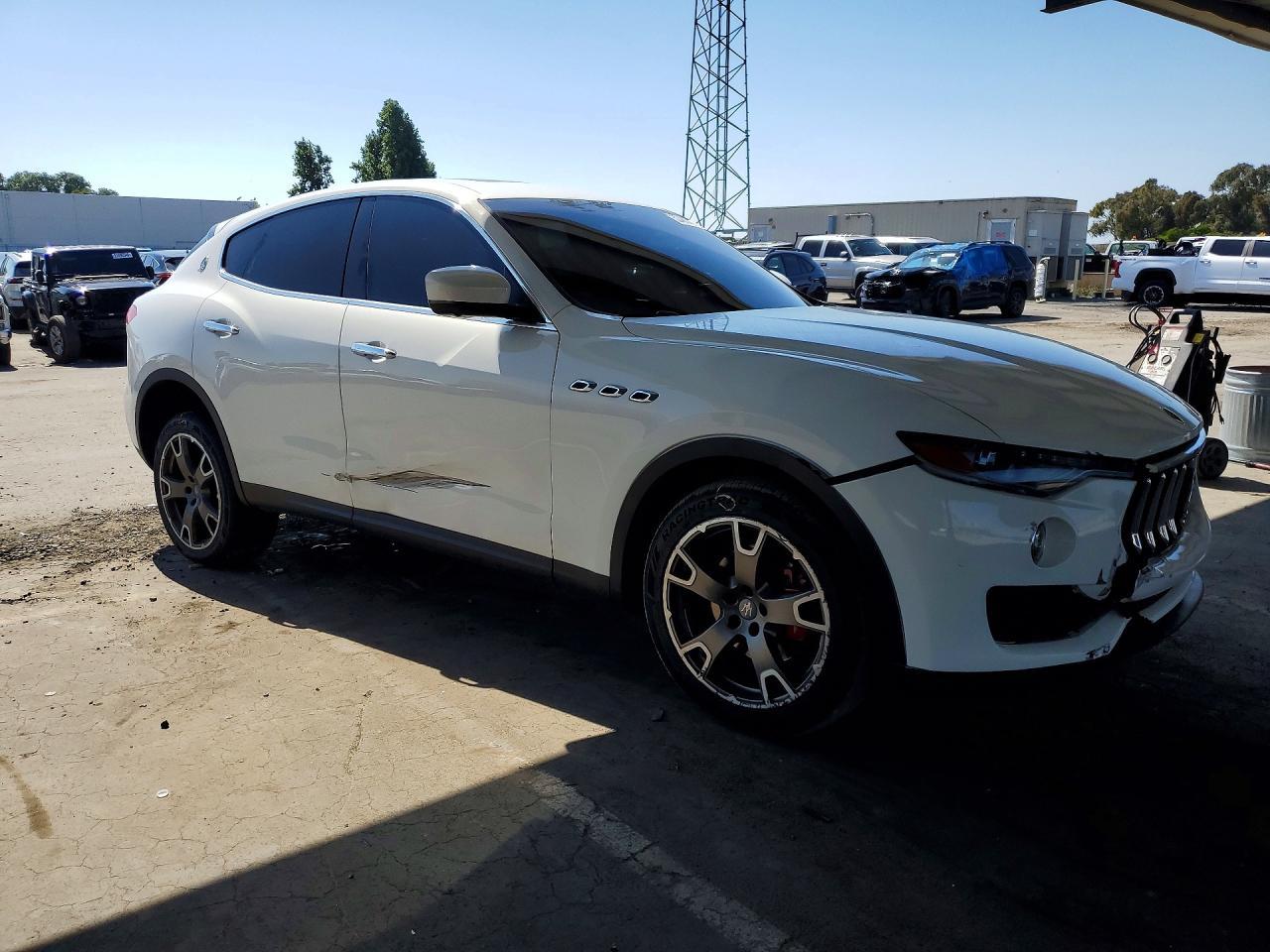 2018 Maserati Levante - Фото 4