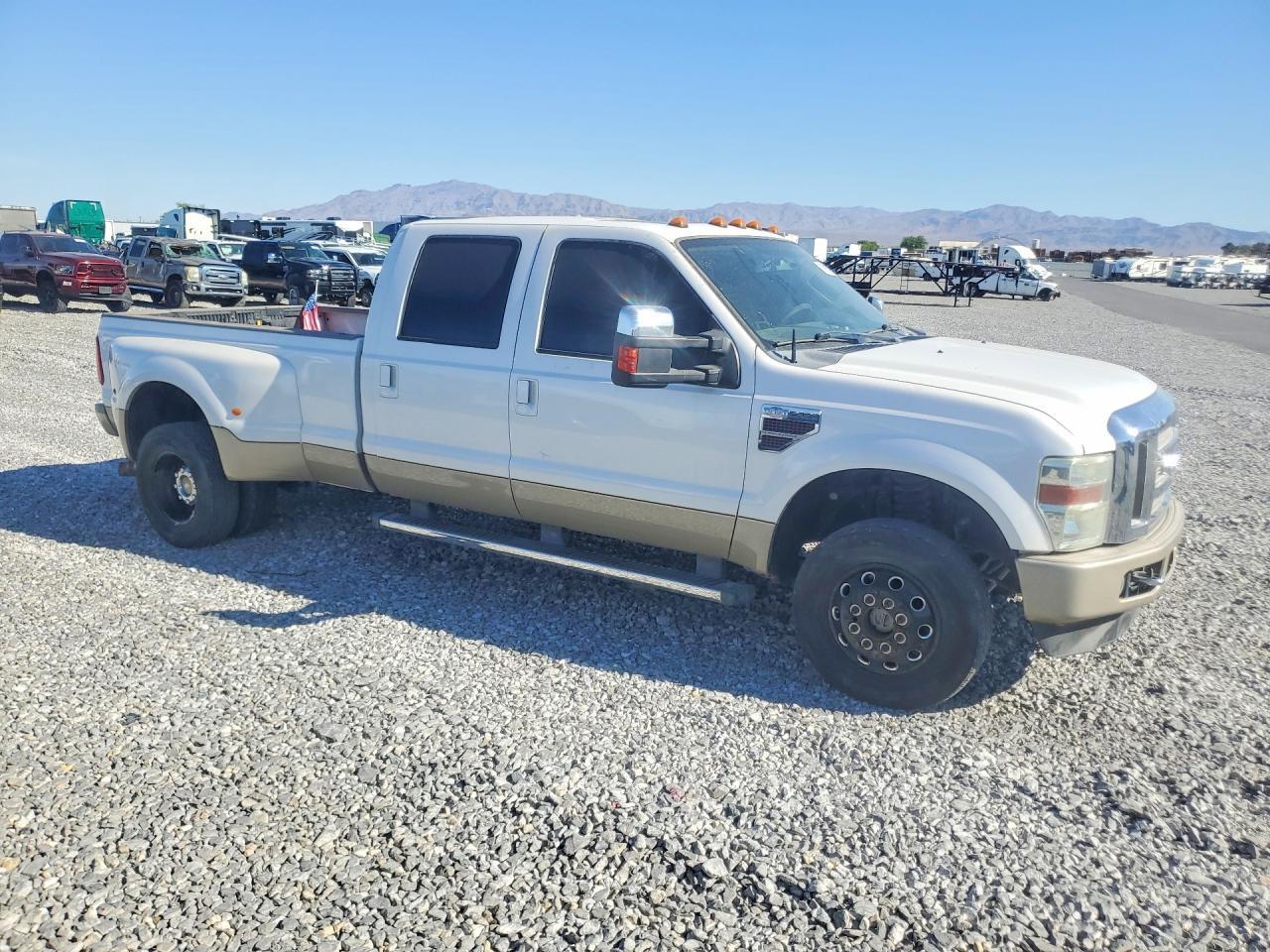 2010 Ford F350 Super Duty - Фото 4