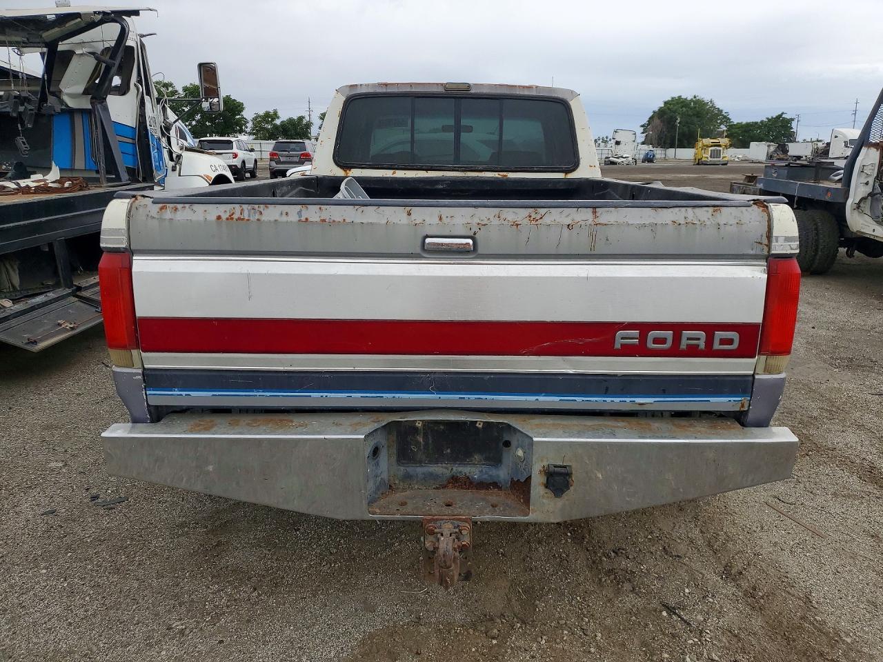 1991 Ford F350 - Фото 6