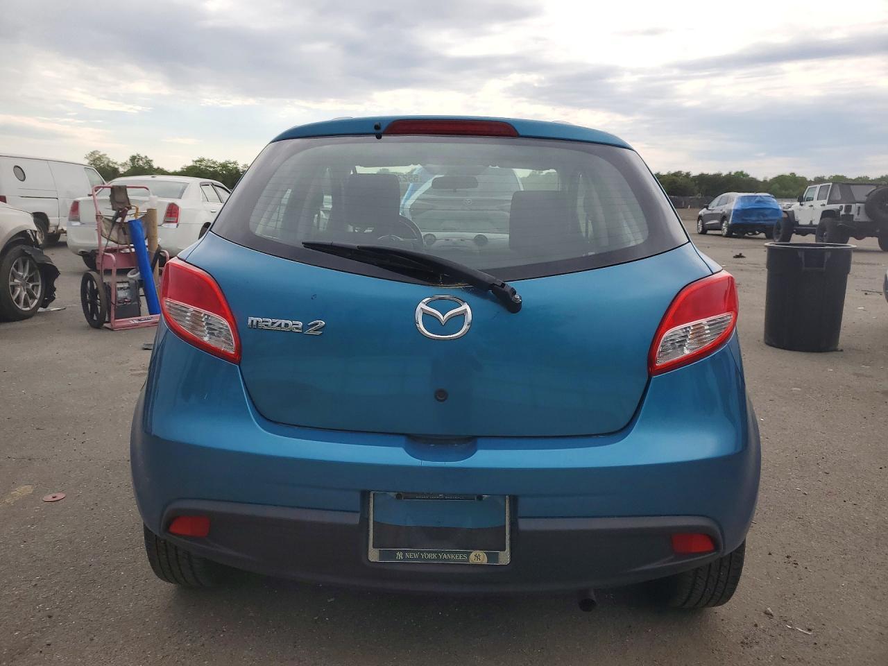 2012 Mazda Mazda2 - Image 6
