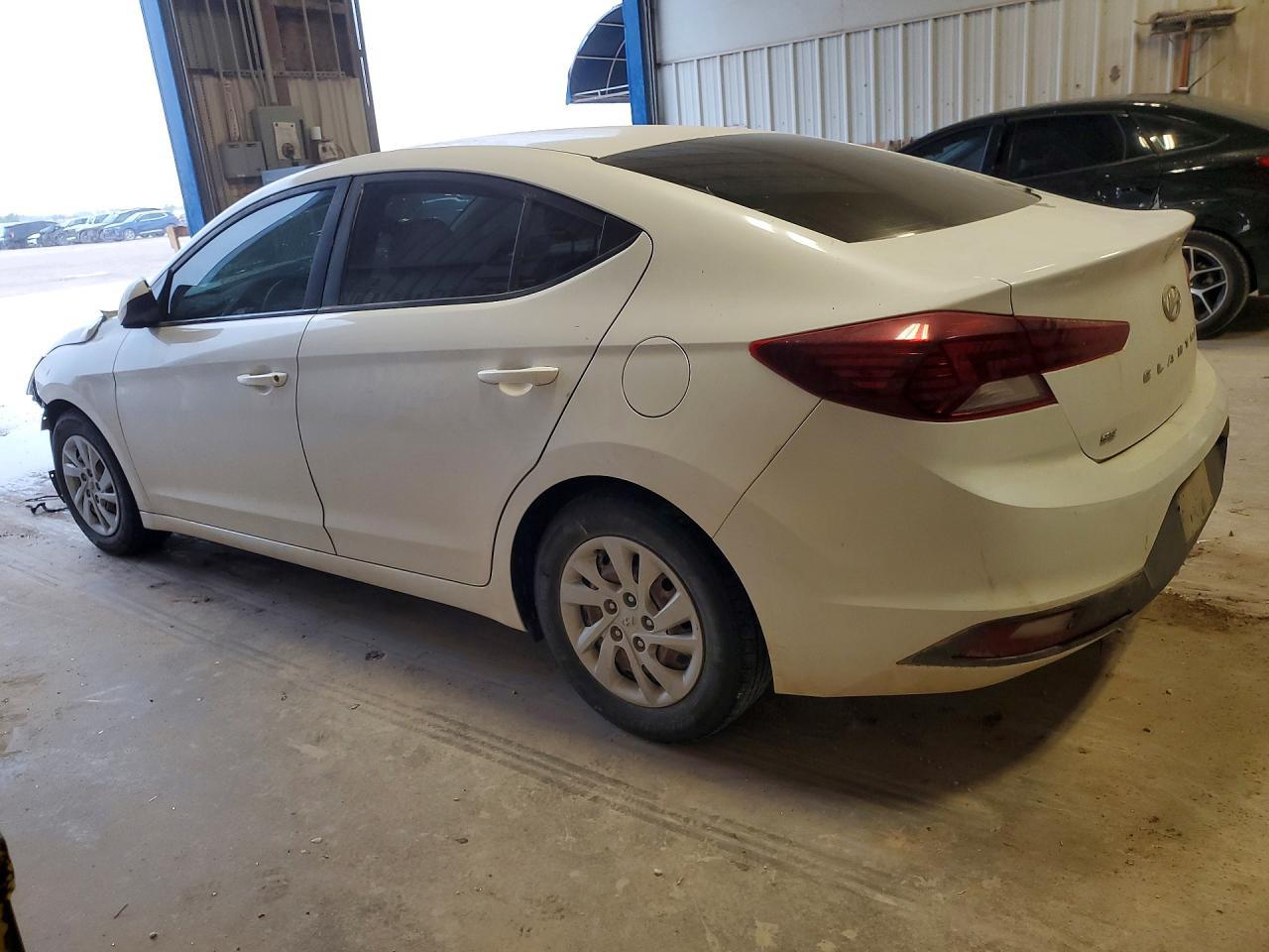 2019 Hyundai Elantra Se - Фото 2