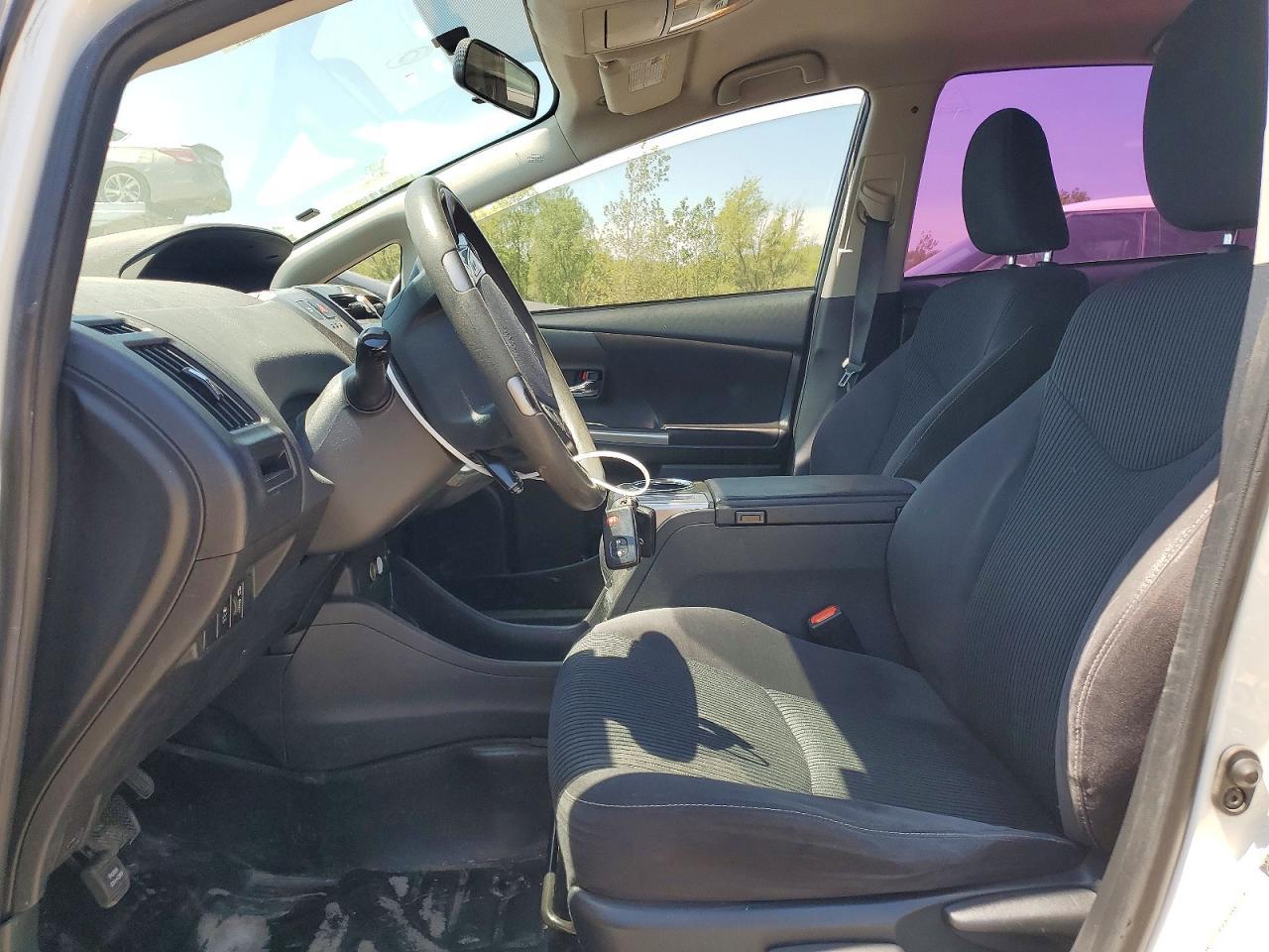 2015 Toyota Prius V Two - Фото 7