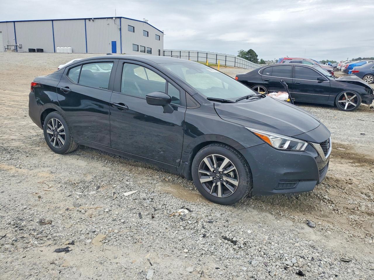 2021 Nissan Versa Sv - Image 4