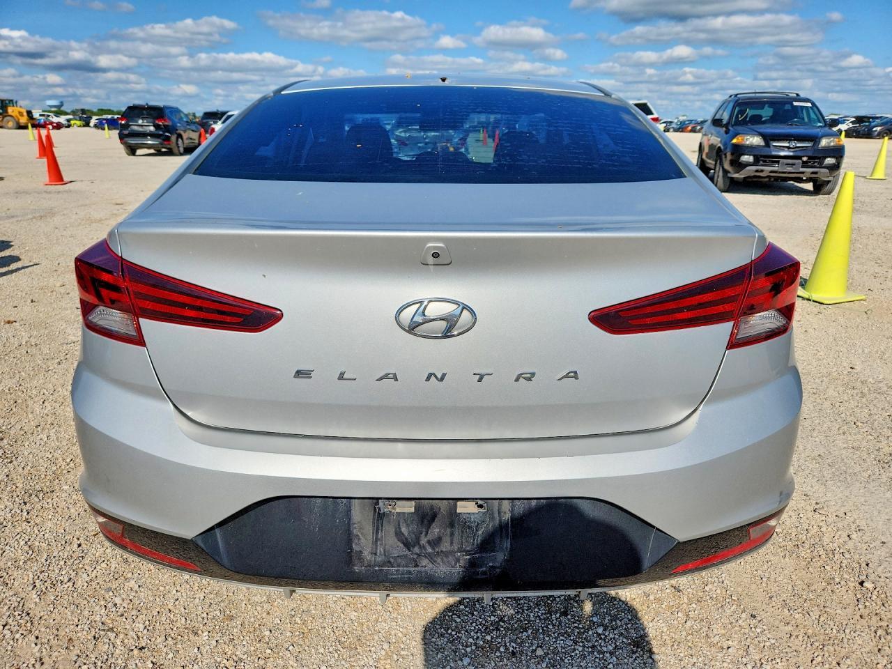 2019 Hyundai Elantra Sel - Фото 6