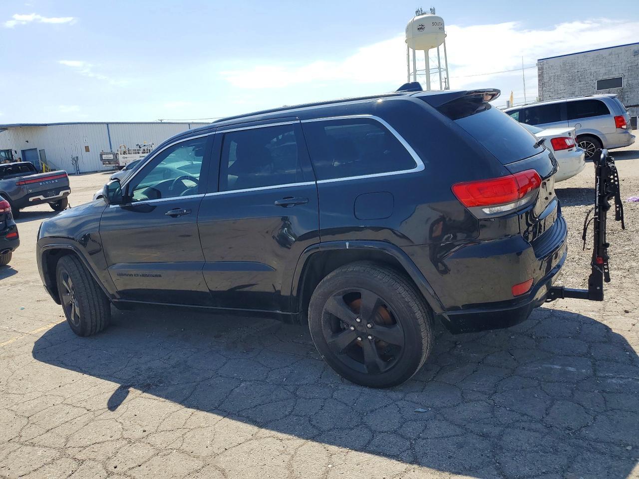 2015 Jeep Grand Cherokee Laredo - Image 2