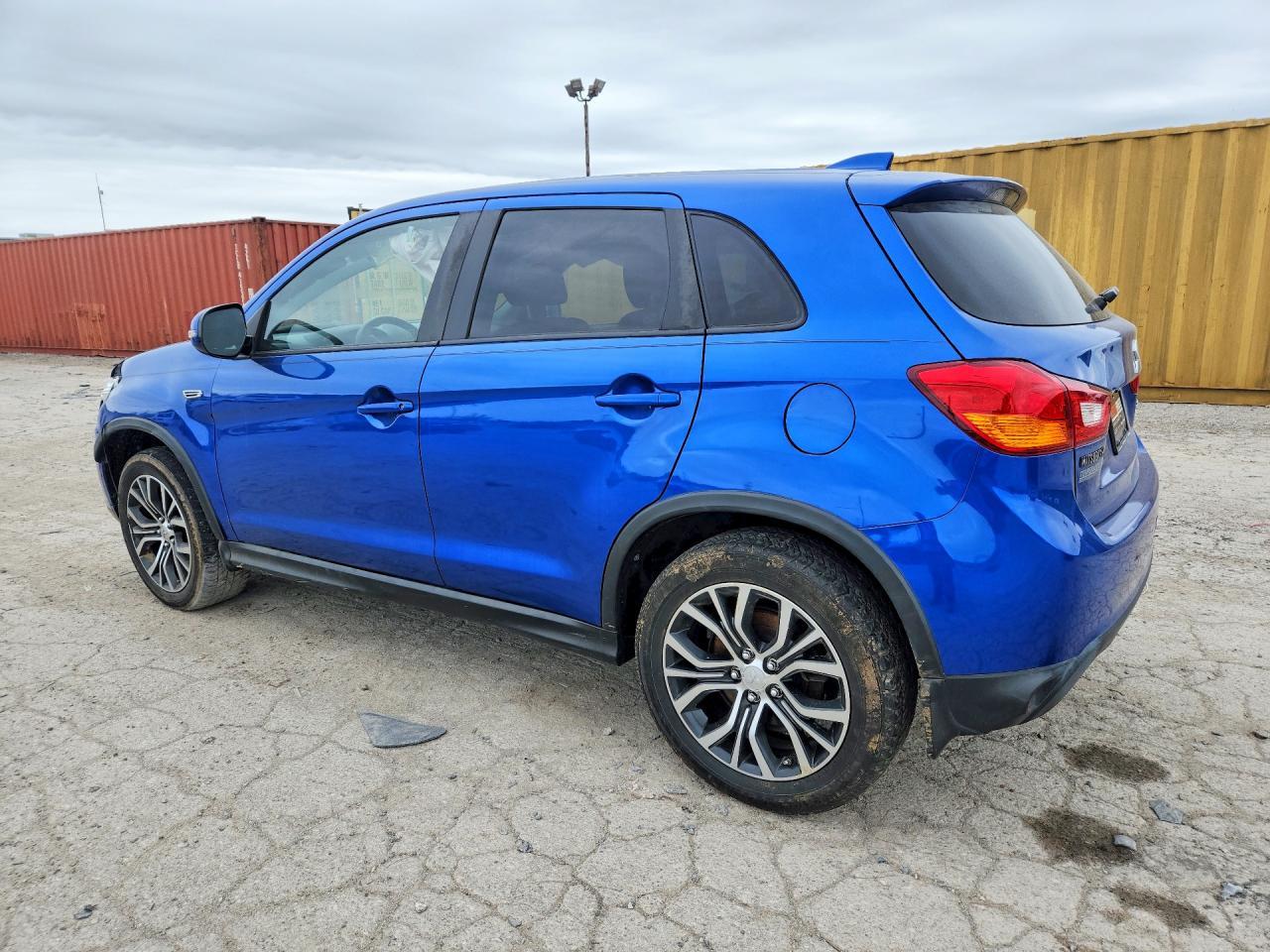 2017 Mitsubishi Outlander Sport Es - Фото 2