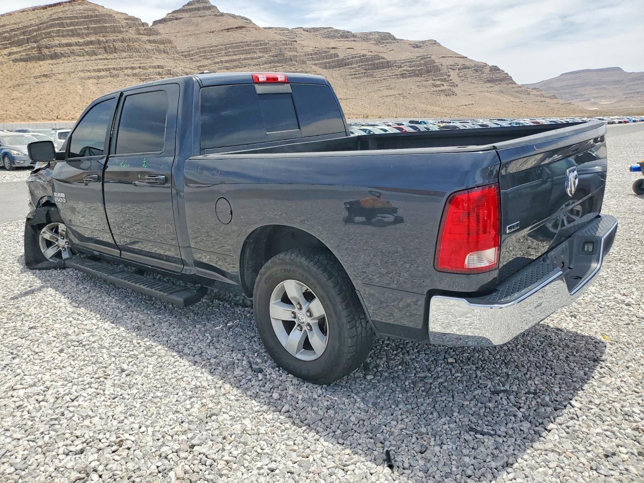 2019 Ram 1500 Classic Slt - Фото 2
