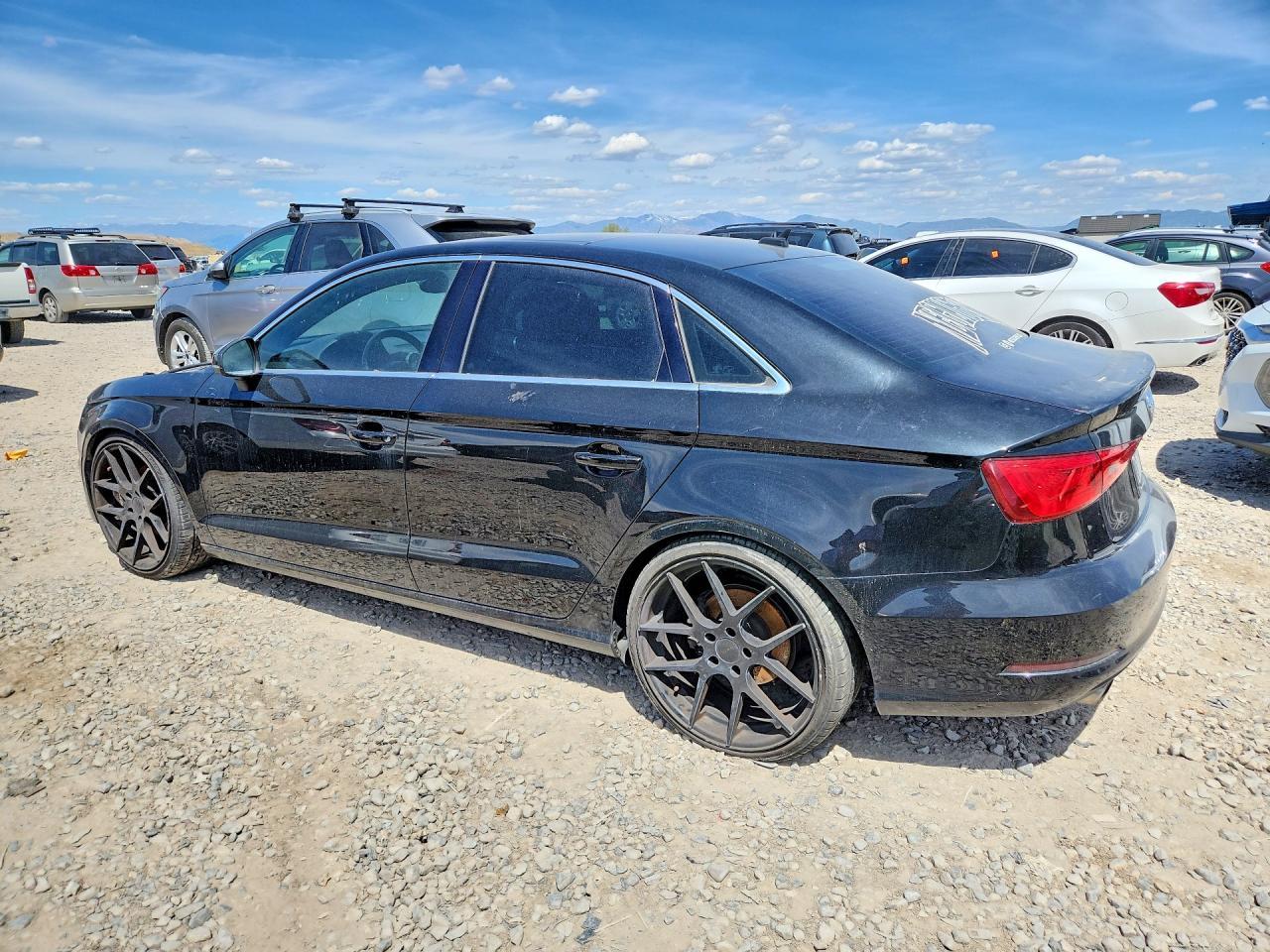 2015 Audi A3 Premium - Фото 2