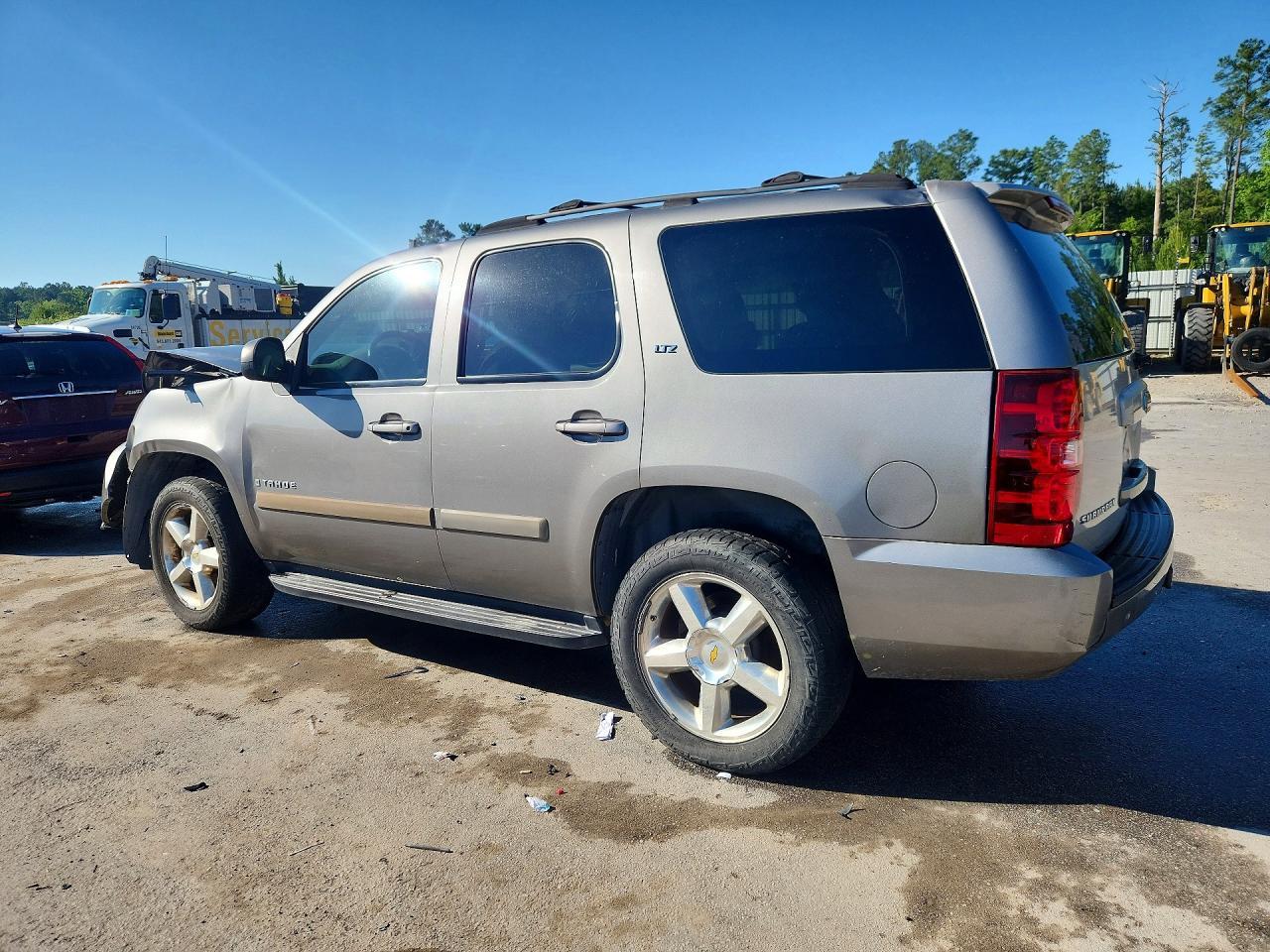 2007 Chevrolet Tahoe K1500 - Фото 2