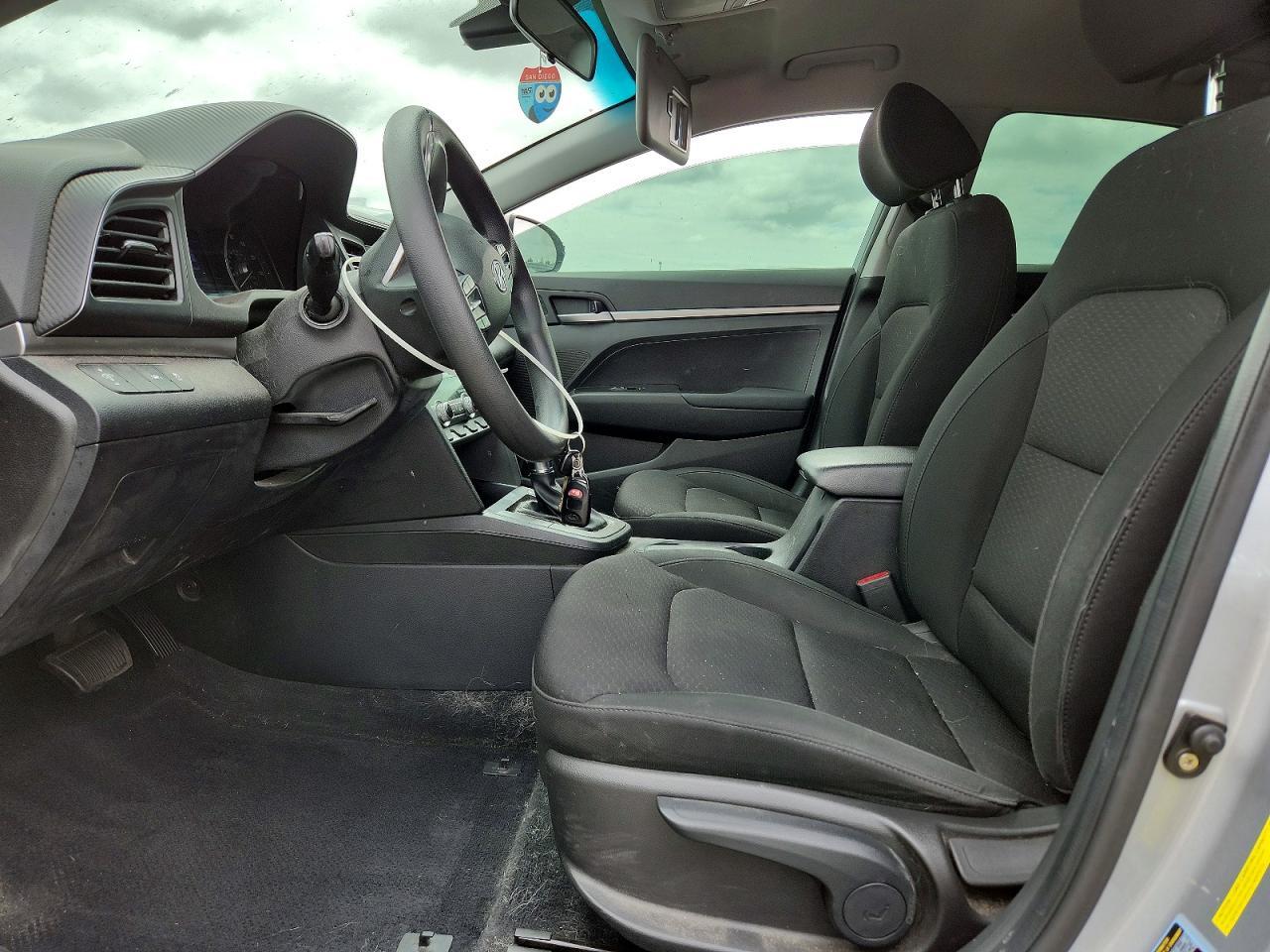 2020 Hyundai Elantra Se - Image 7