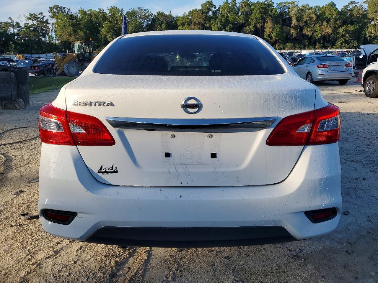 2019 Nissan Sentra S - Фото 6