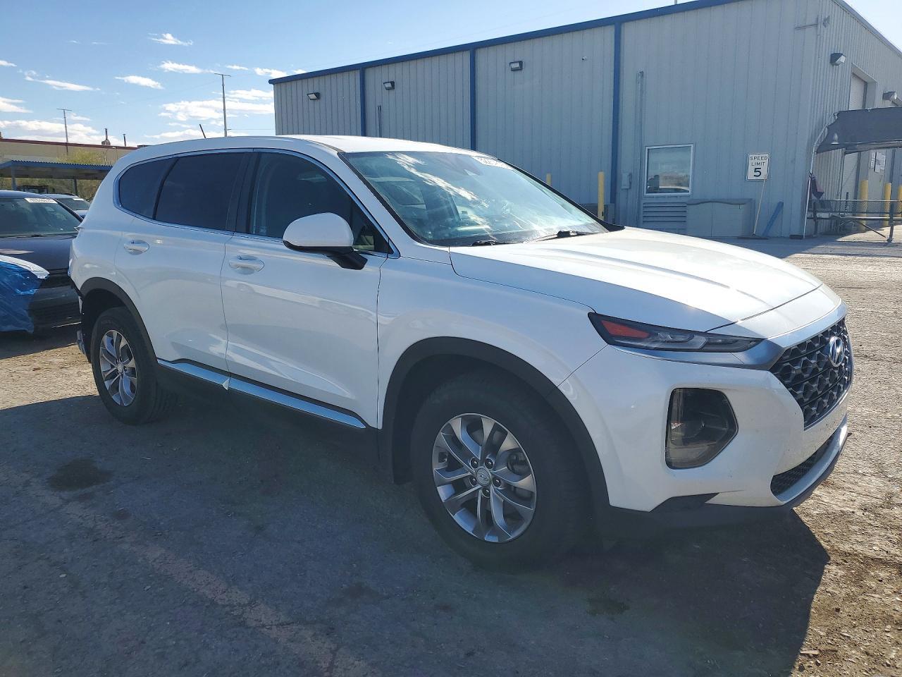 2019 Hyundai Santa Fe Se - Фото 4