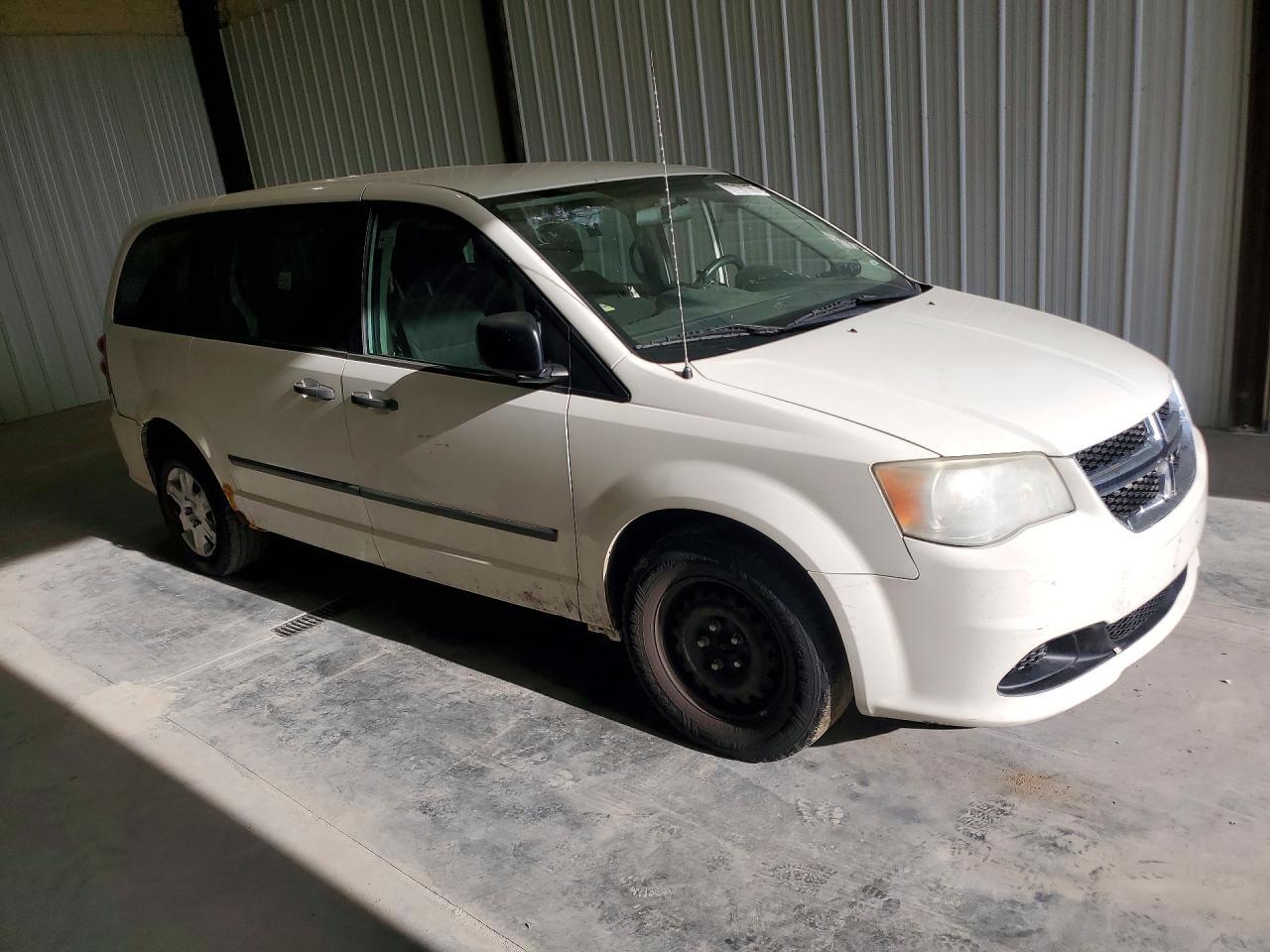 2013 Dodge Grand Caravan - Image 4