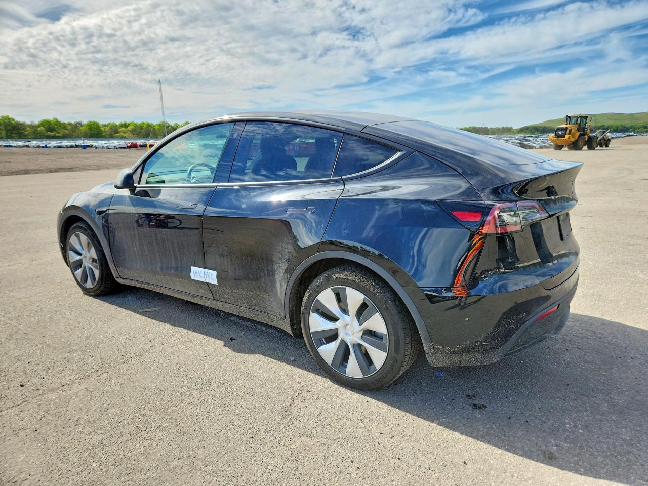 2022 Tesla Model Y - Image 2