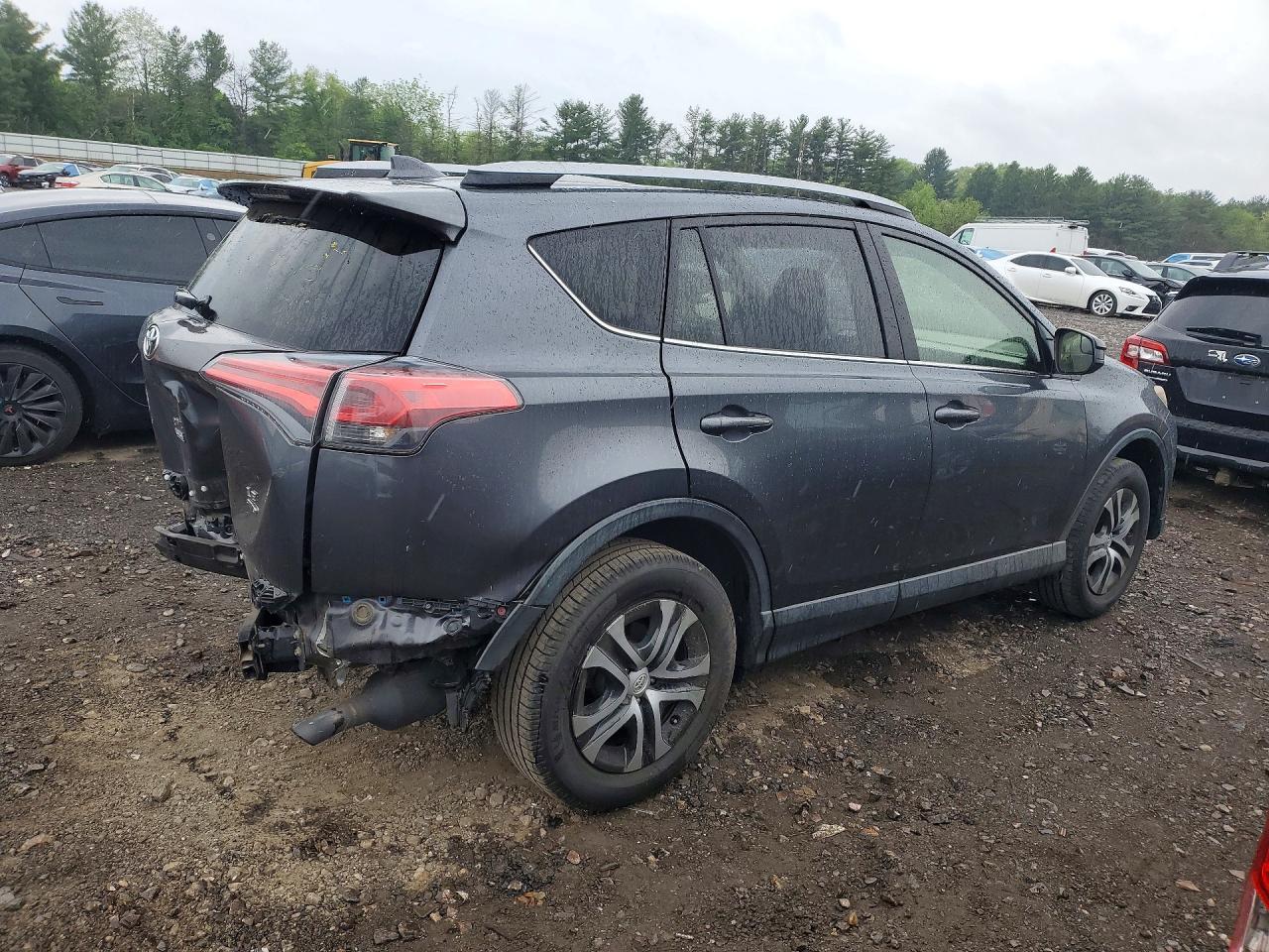 2017 Toyota Rav4 Le - Фото 3