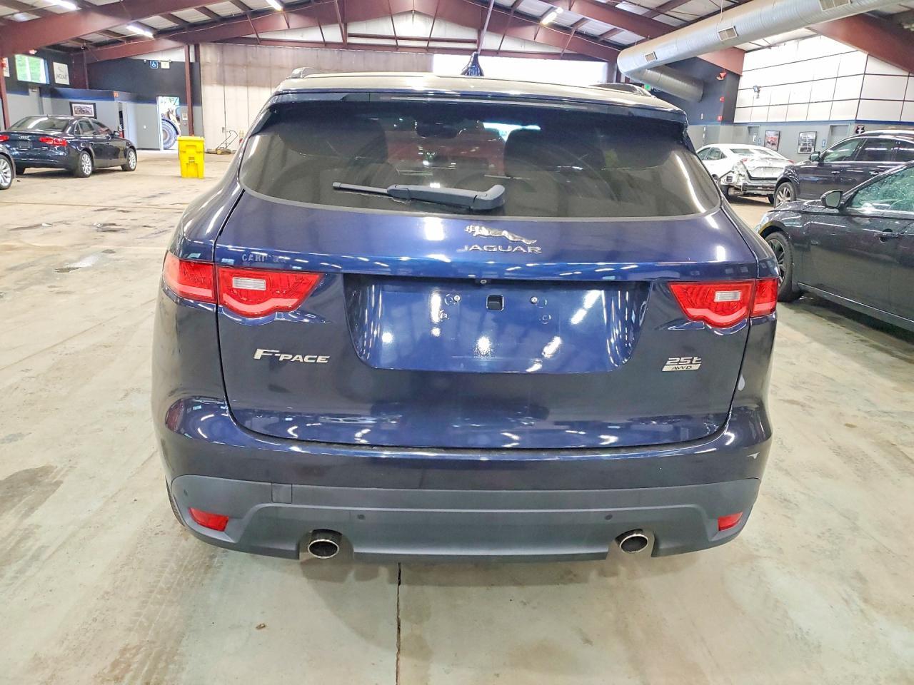 2019 Jaguar F-Pace Premium - Image 6