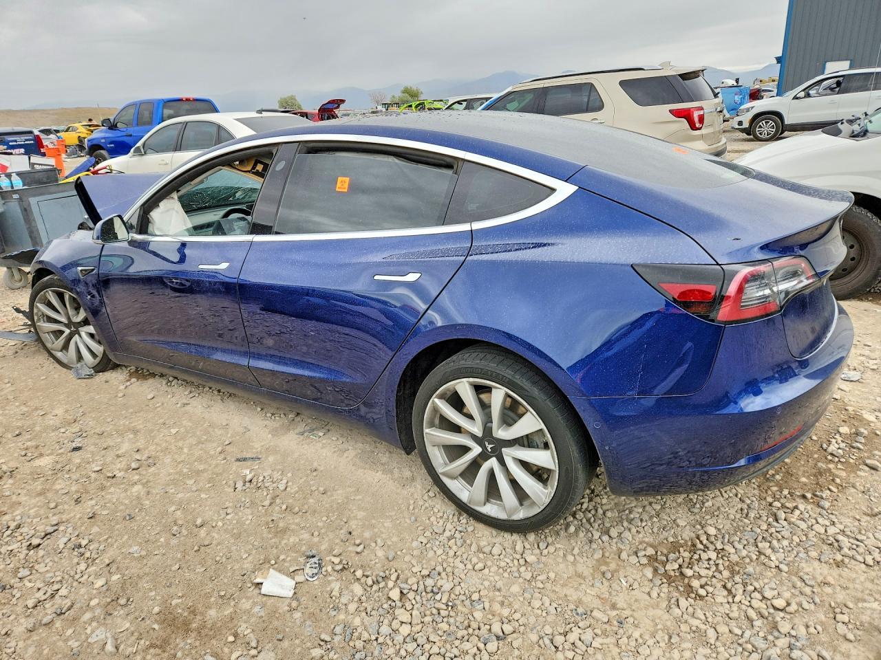 2018 Tesla Model 3 - Image 2