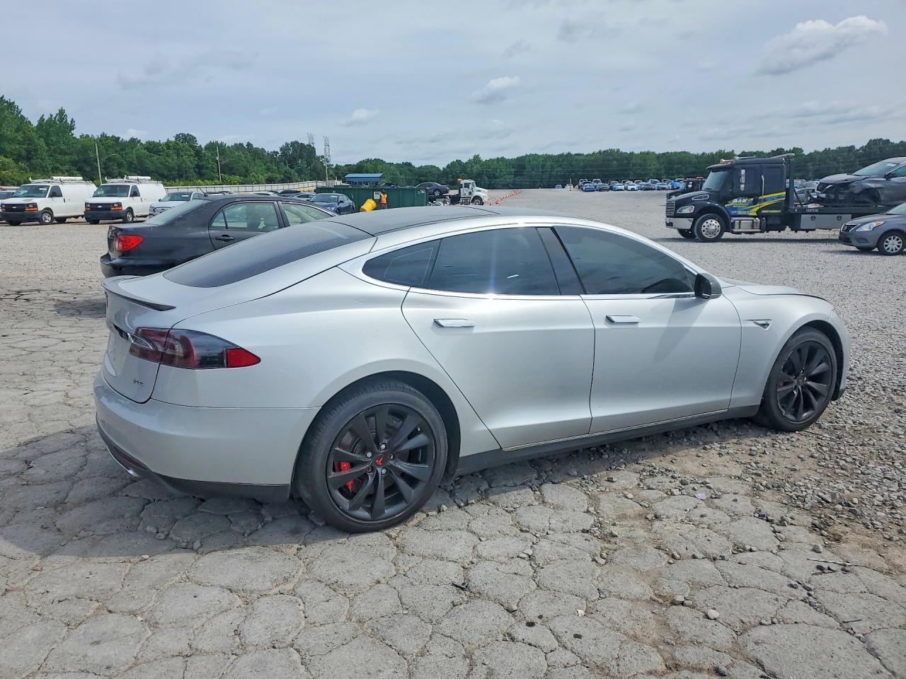 2013 Tesla Model S - Фото 3