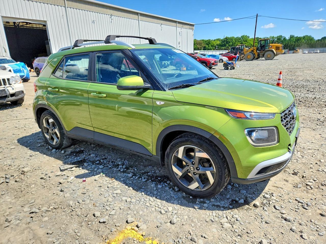 2022 Hyundai Venue Sel - Image 4