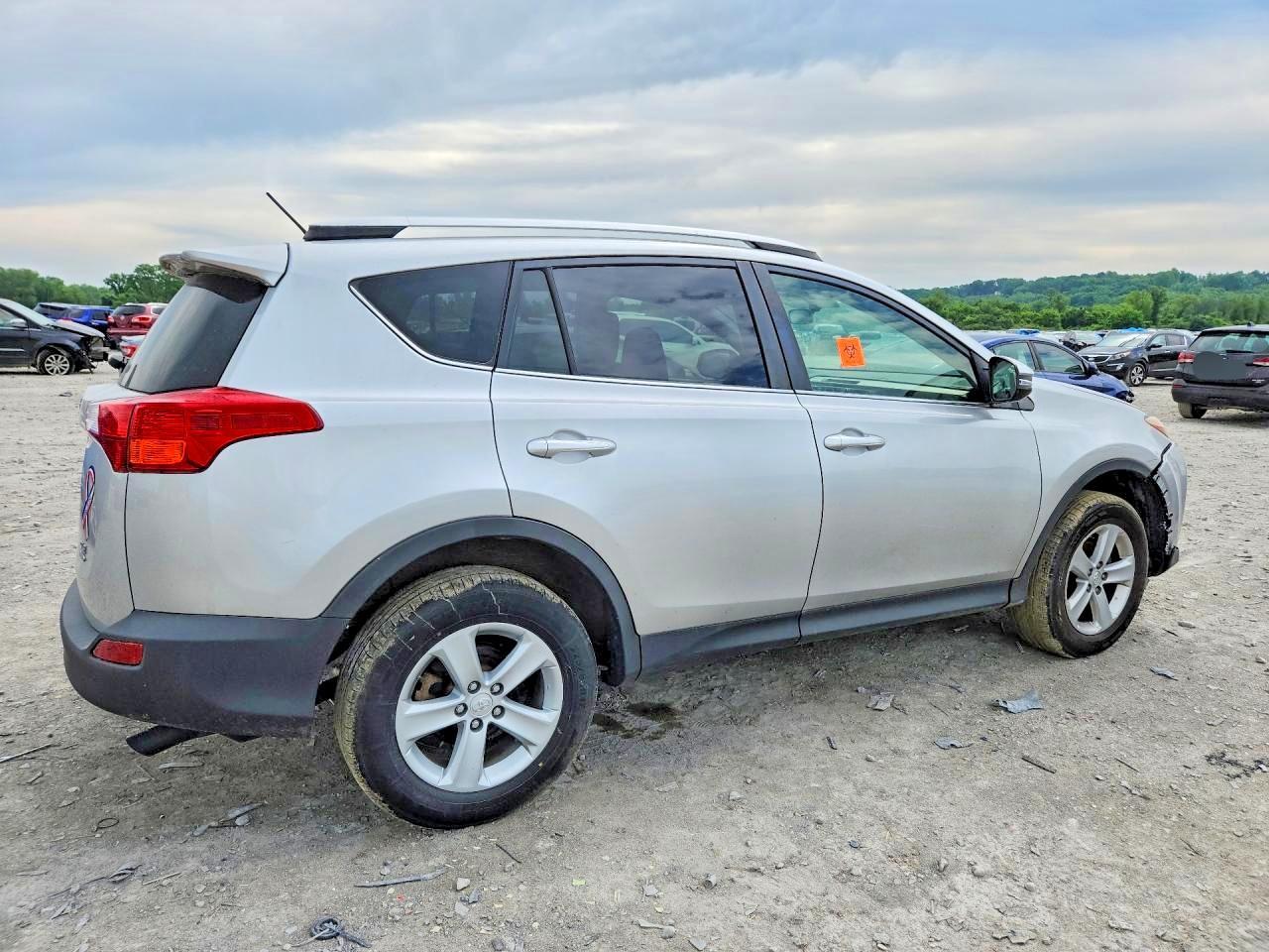 2014 Toyota Rav4 - Фото 3