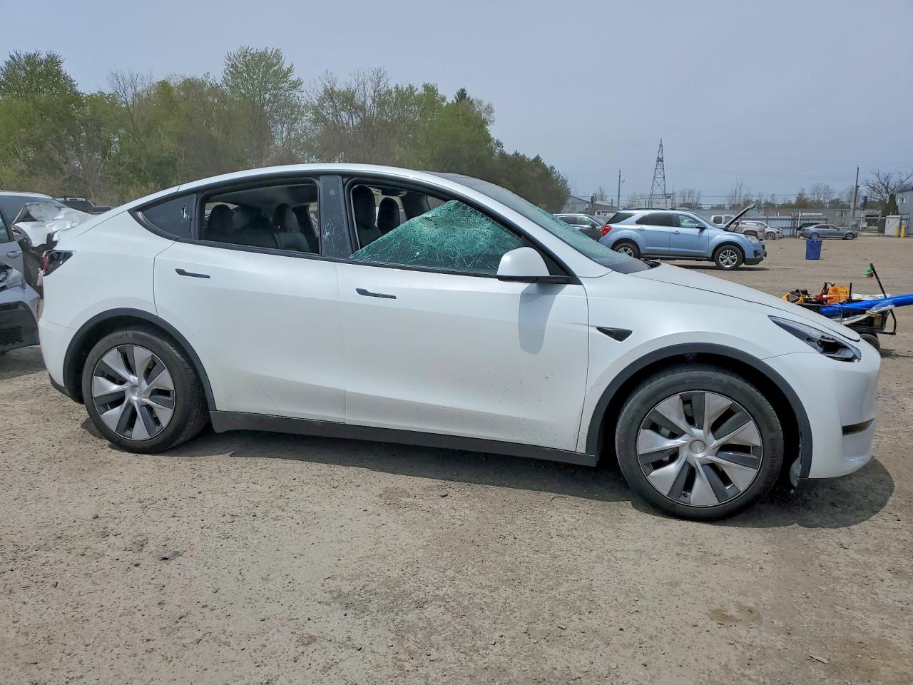 2023 Tesla Model Y - Image 4