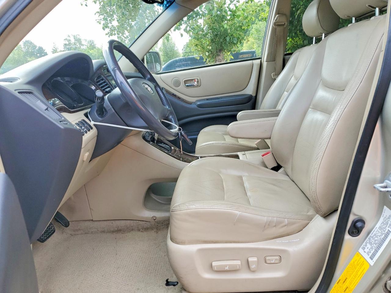 2002 Toyota Highlander Limited - Image 7