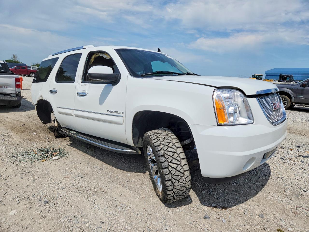 2008 GMC Yukon Denali - Фото 4
