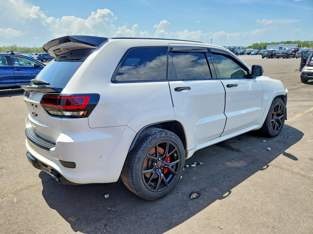 2017 Jeep Grand Cherokee Srt-8 - Image 3