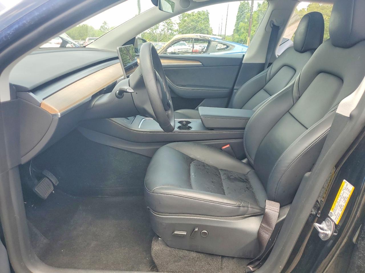 2023 Tesla Model Y - Image 7