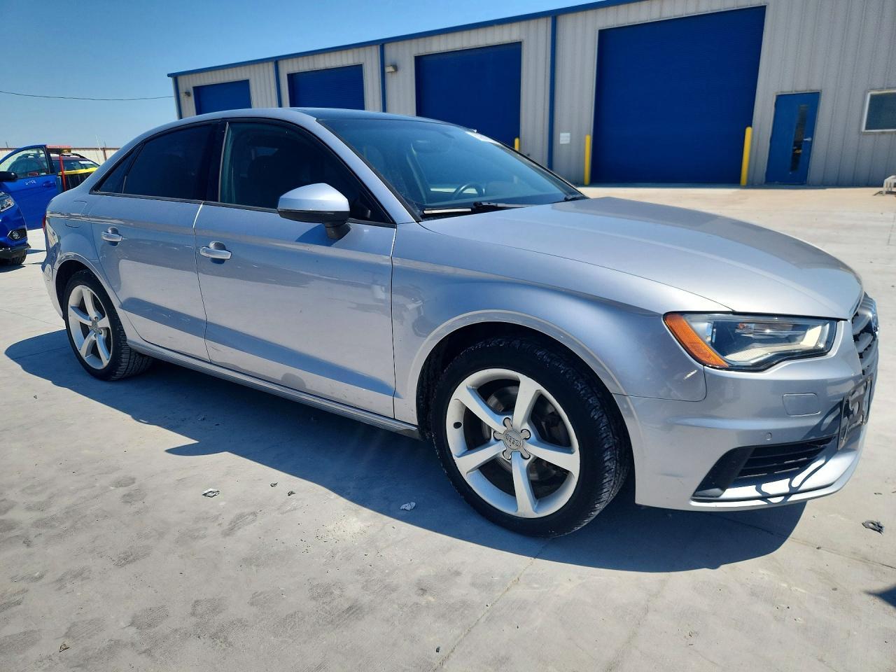 2016 Audi A3 Premium - Фото 4