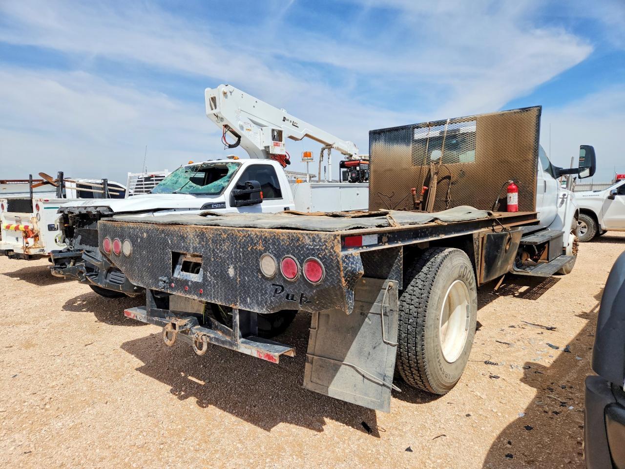 2019 Ford F650 Super Duty - Фото 3