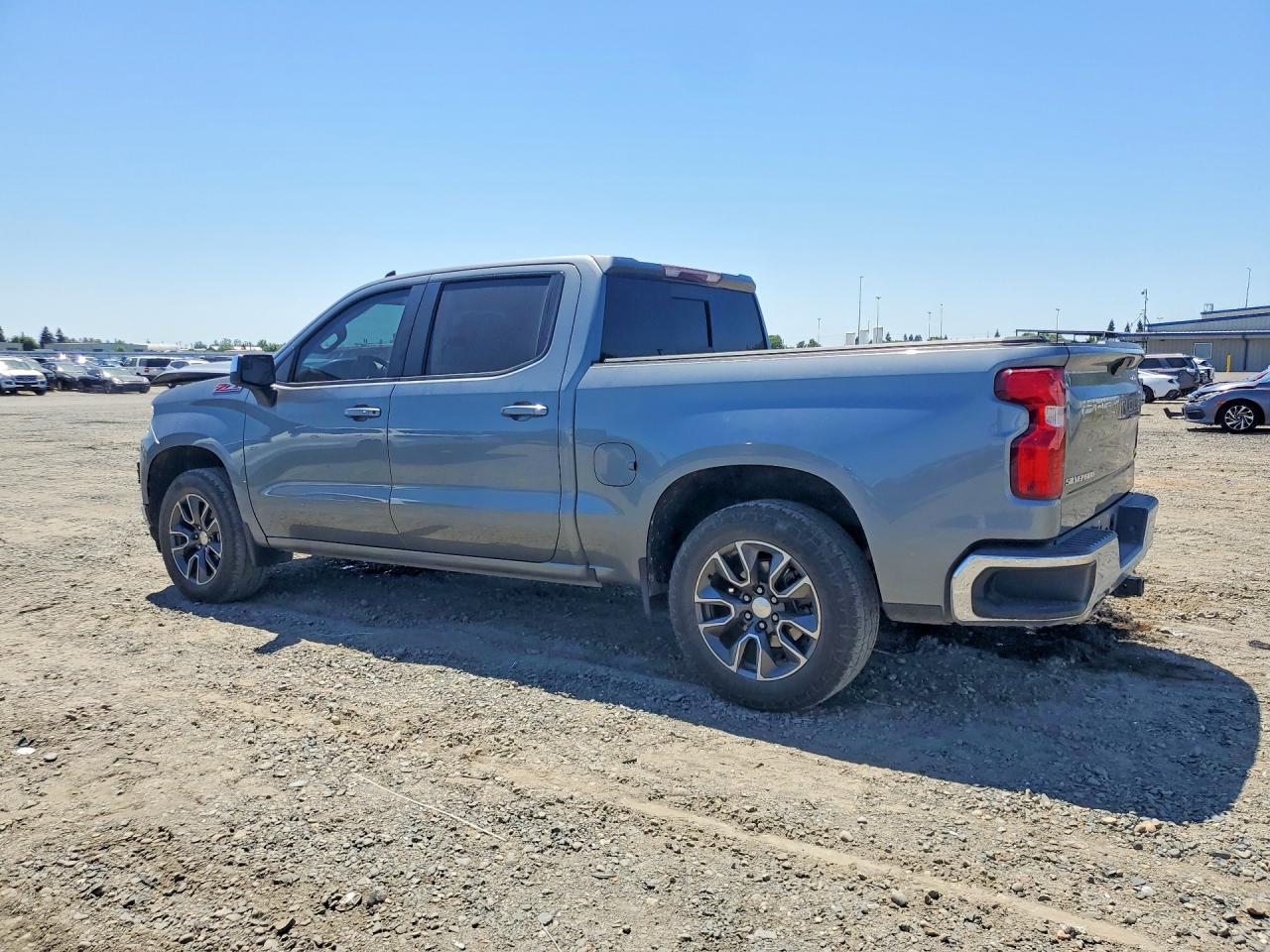 2020 Chevrolet Silverado K1500 Lt - Фото 2