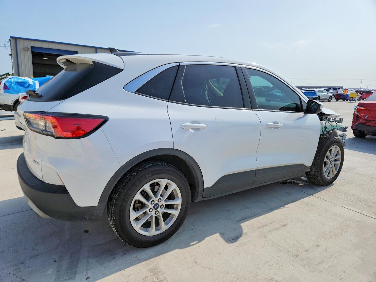 2020 Ford Escape Se - Image 3