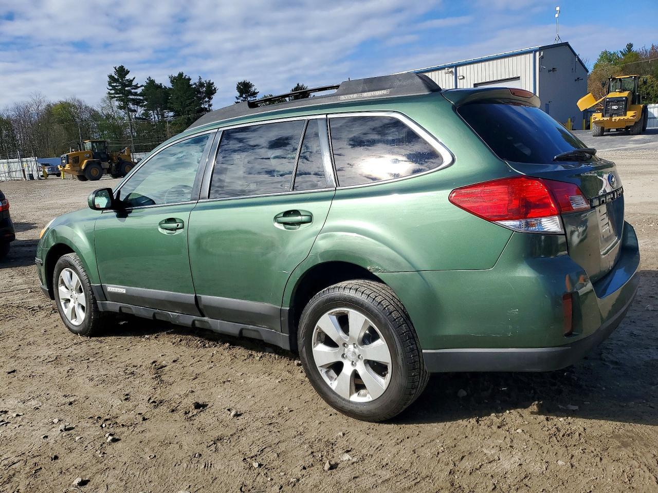 2010 Subaru Outback 2.5I Limited - Фото 2