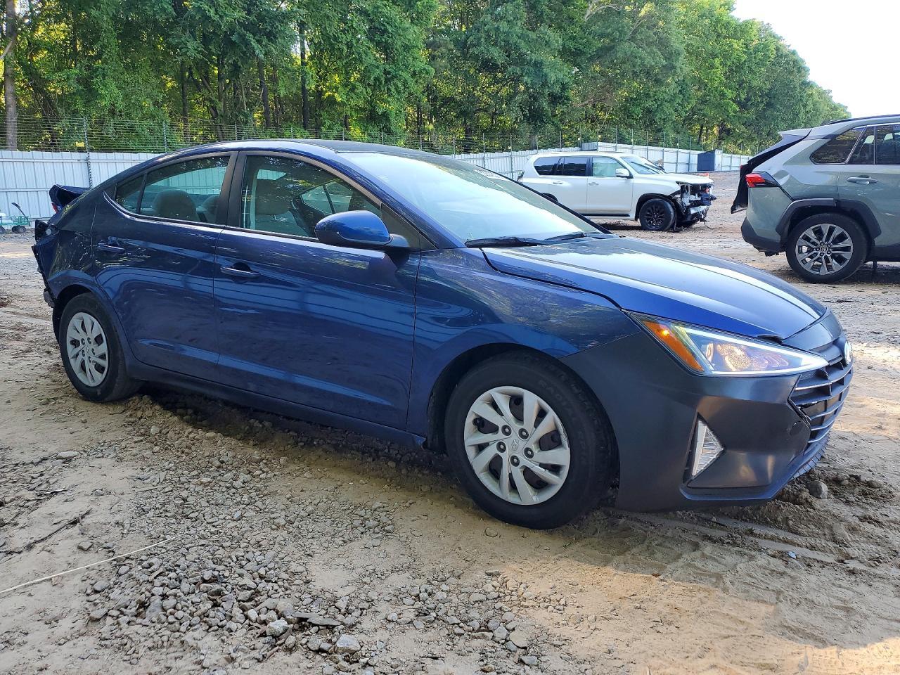 2019 Hyundai Elantra Se - Фото 4