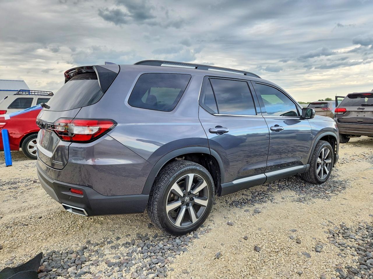 2025 Honda Pilot Touring - Фото 3