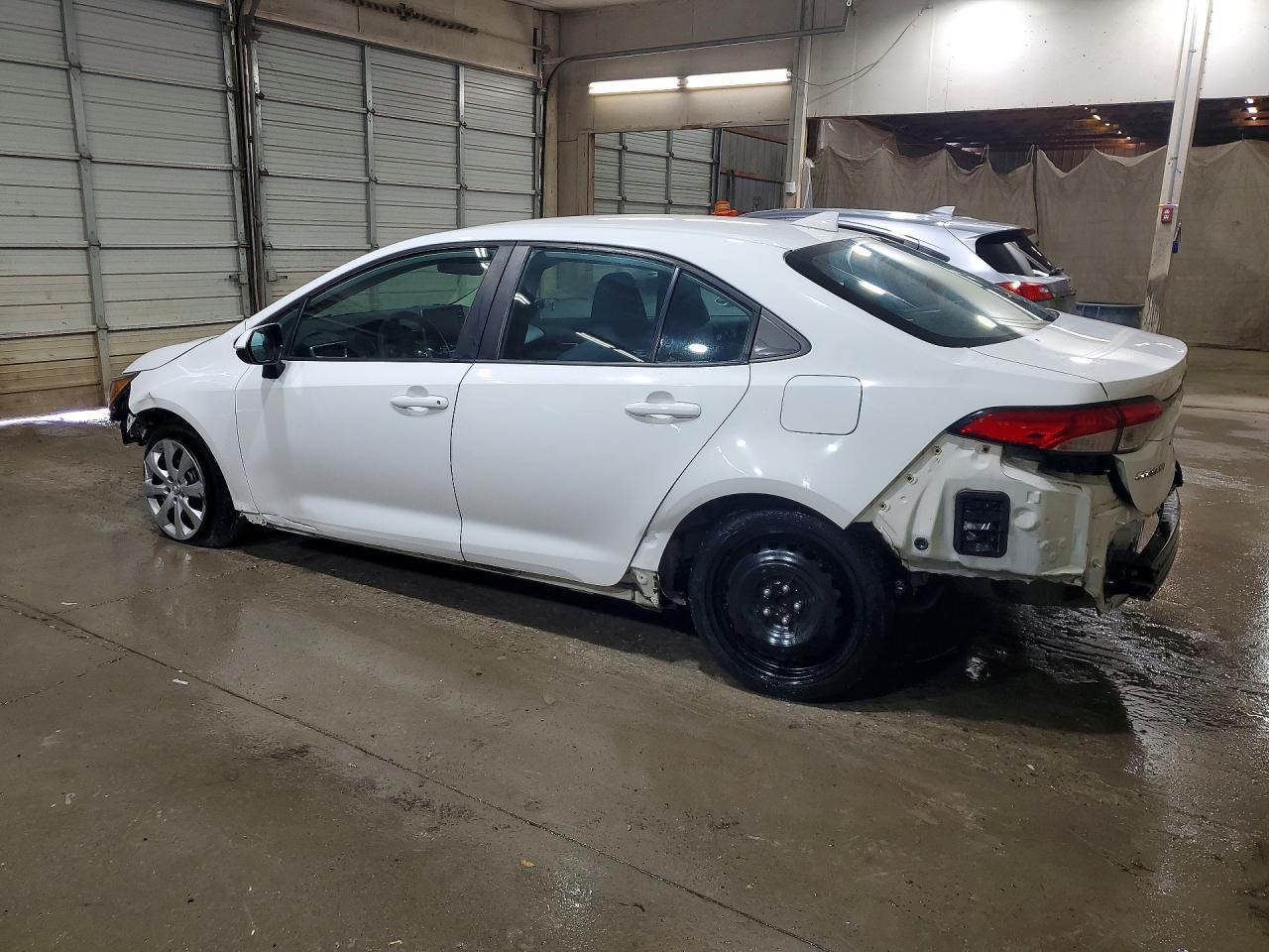 2021 Toyota Corolla Le - Фото 2