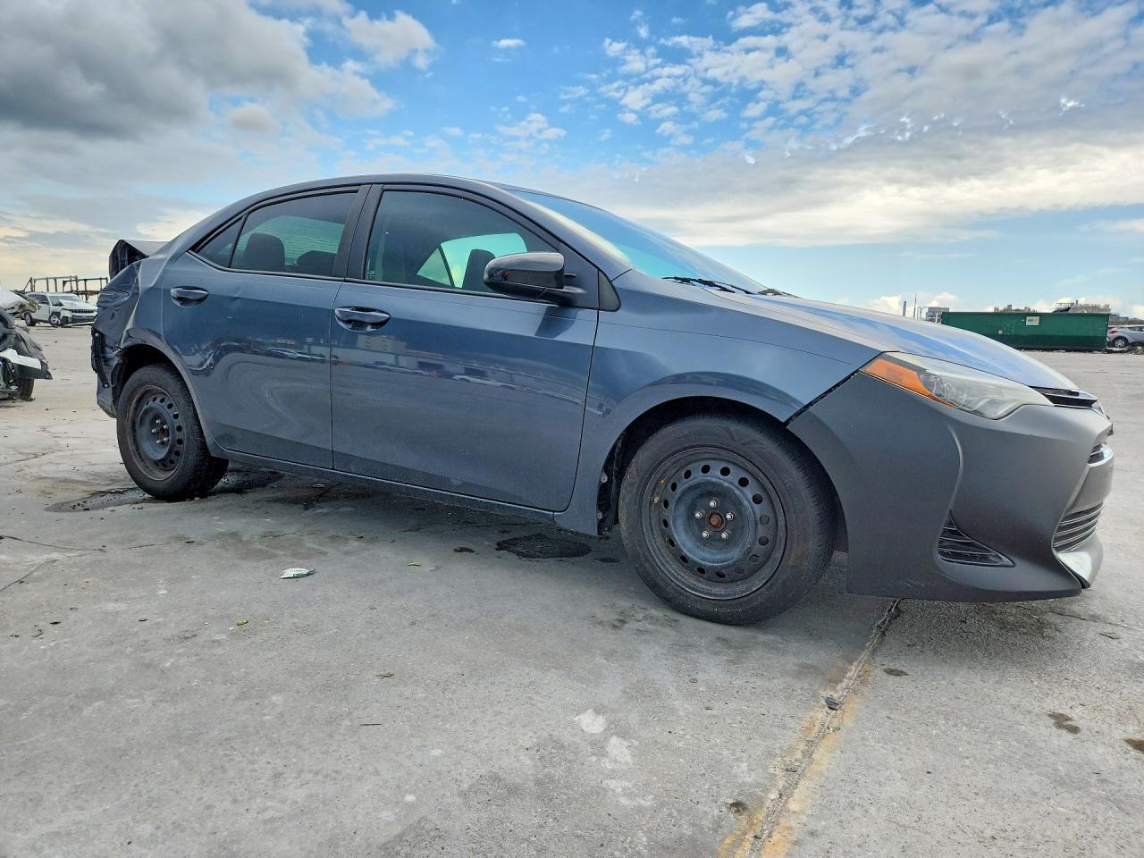 2017 Toyt Corolla - Фото 4