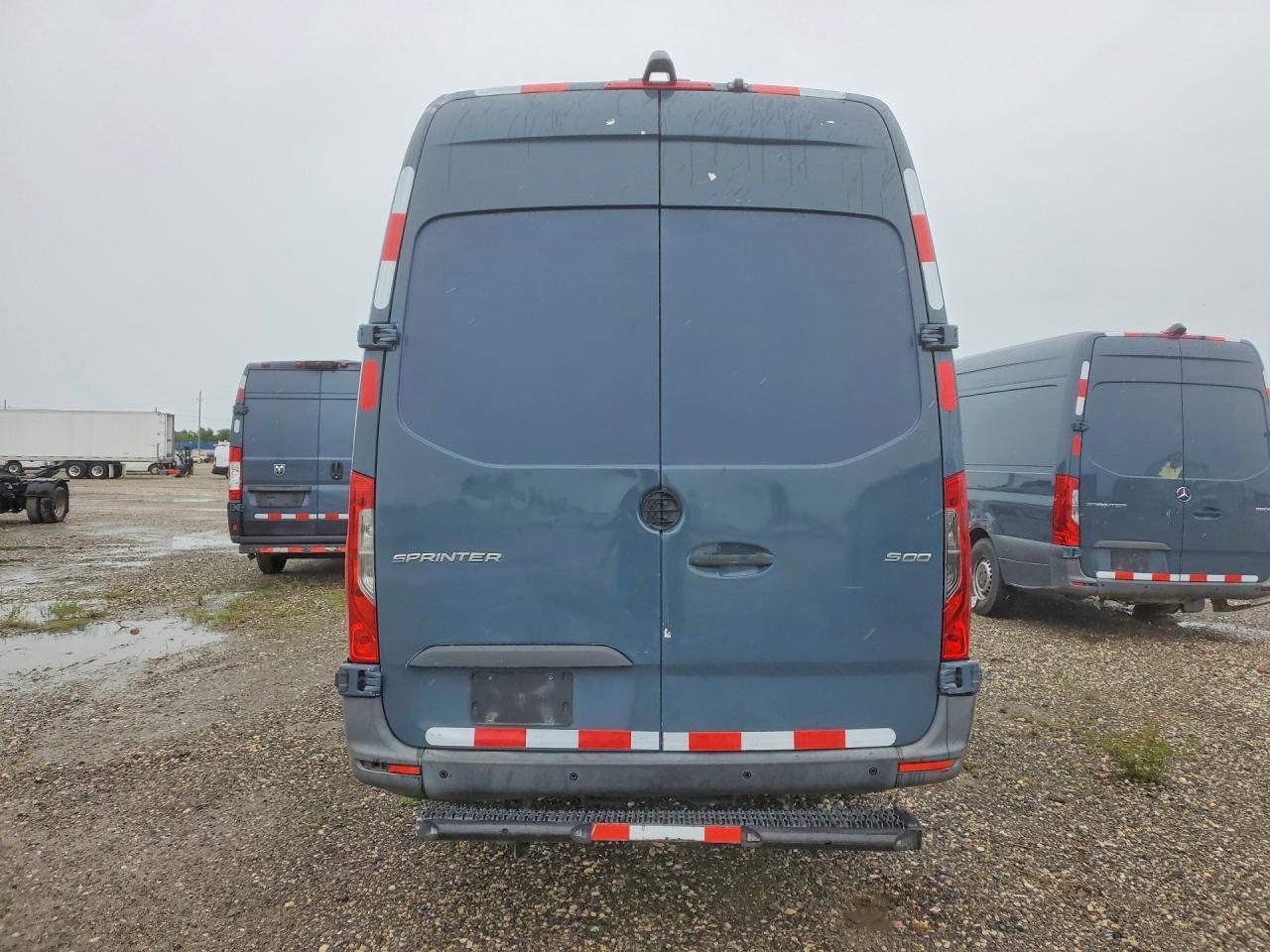 2019 Mercedes-Benz Sprinter 2500 - Image 6