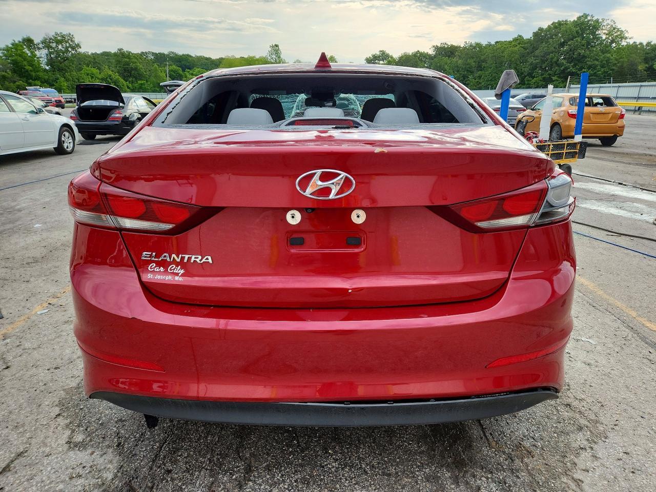 2017 Hyundai Elantra Se - Фото 6